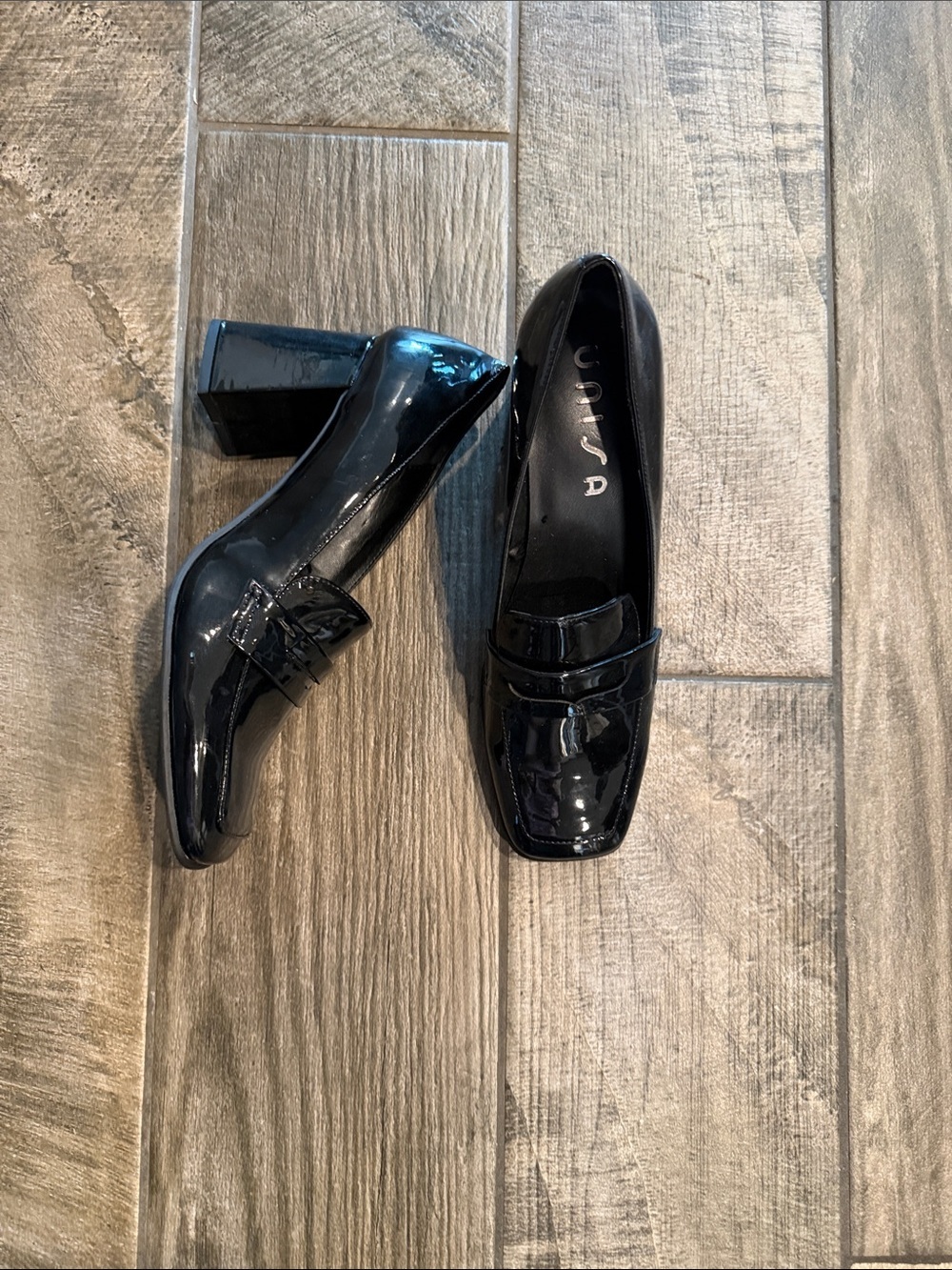NWT Unisa Black Patent leather Block 3” Heel Loafers